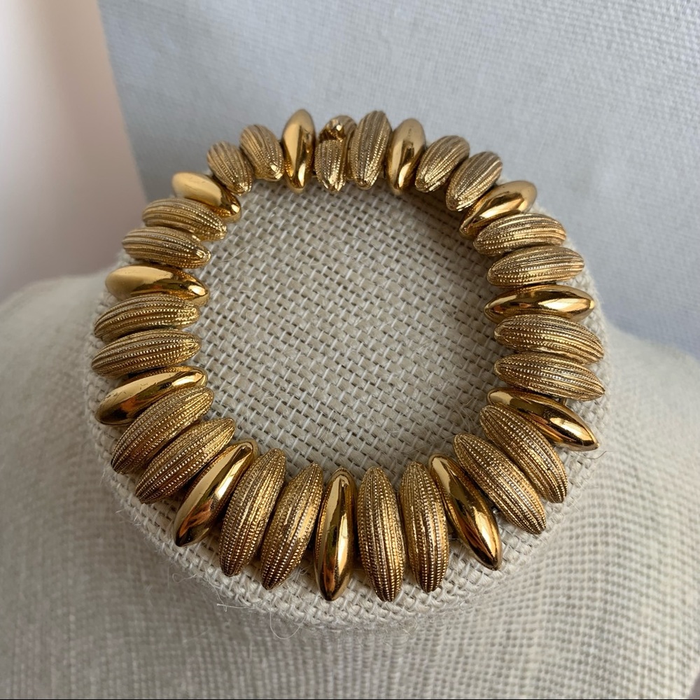 Vintage gold toned bracelet